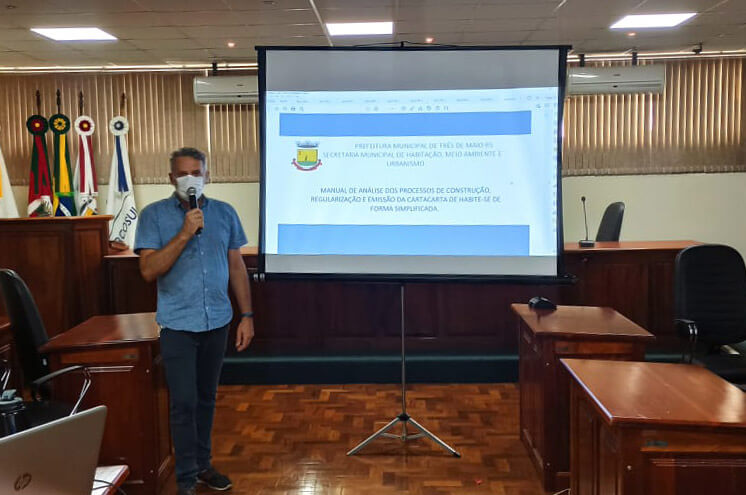 ENGENHEIROS E ARQUITETOS DEBATEM PROGRAMA ACELERA TRÊS DE MAIO